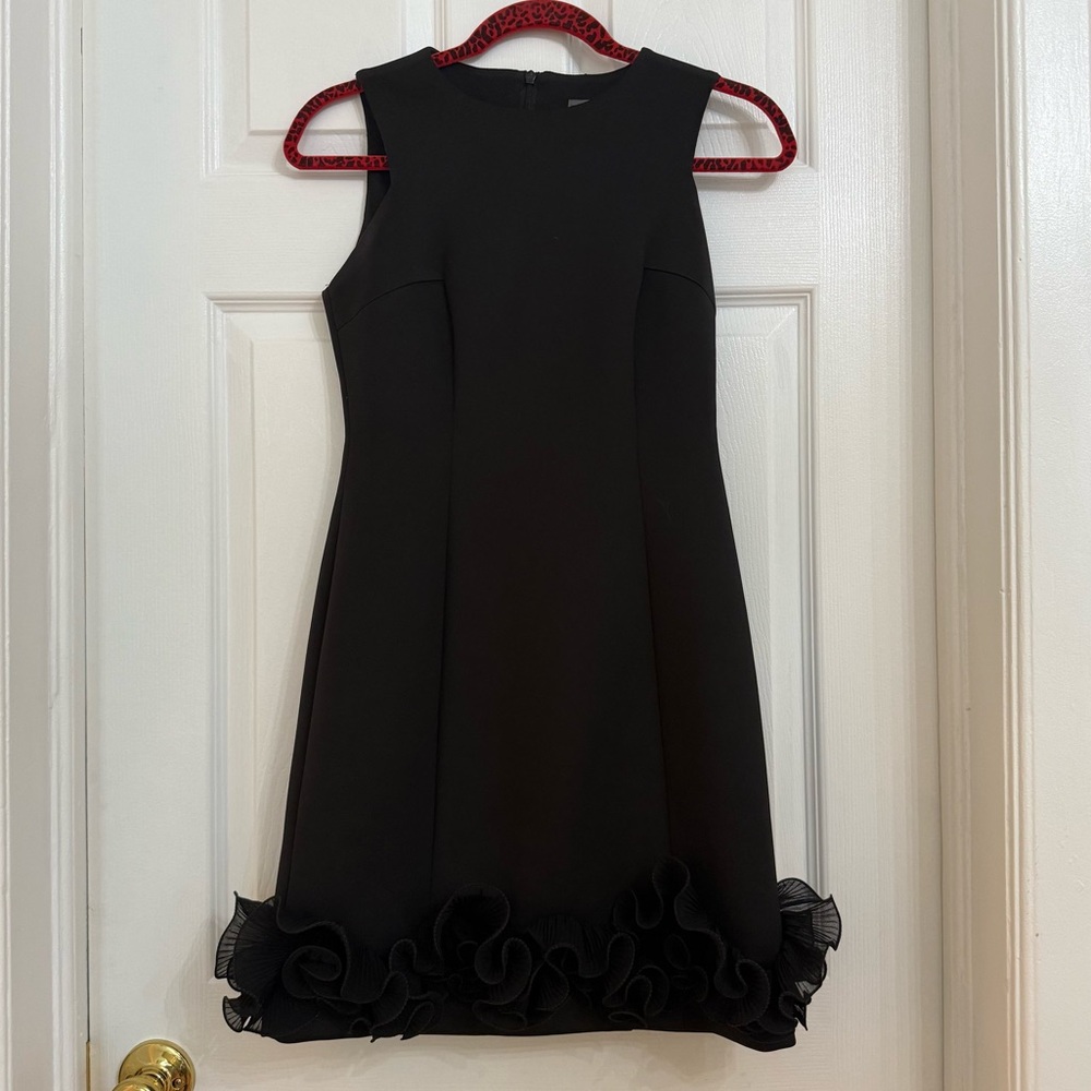 LBD Donna Ricco Size 2P
